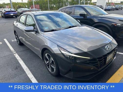 Fluid Metal 2023 Hyundai ELANTRA SEL