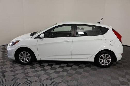 2012 Hyundai Accent GS