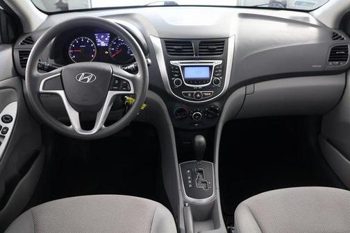 2012 Hyundai Accent GS