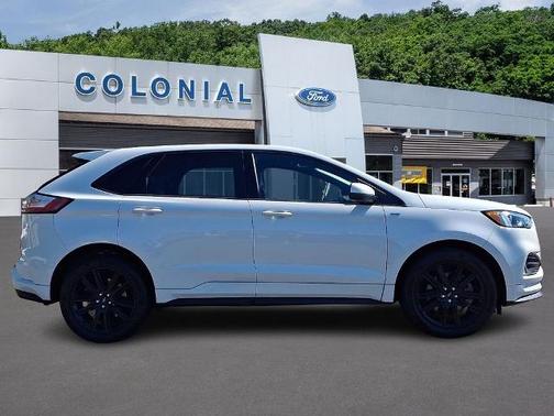 STAR WHITE 2023 Ford Edge ST LINE