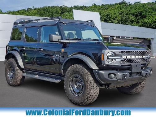 SHADOW BLACK 2025 Ford Bronco BADLANDS