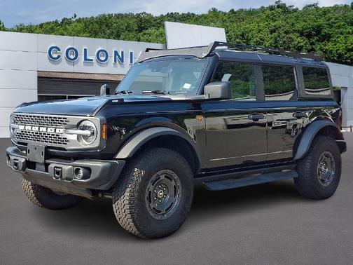 SHADOW BLACK 2025 Ford Bronco BADLANDS
