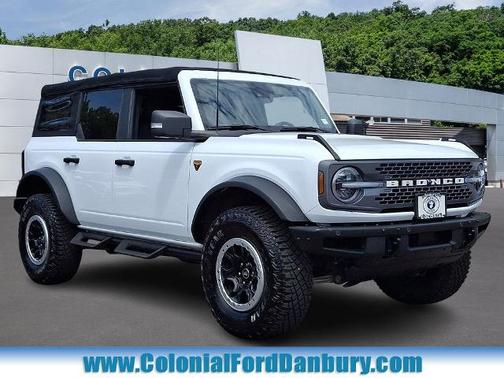 OXFORD WHITE 2021 Ford Bronco BADLANDS