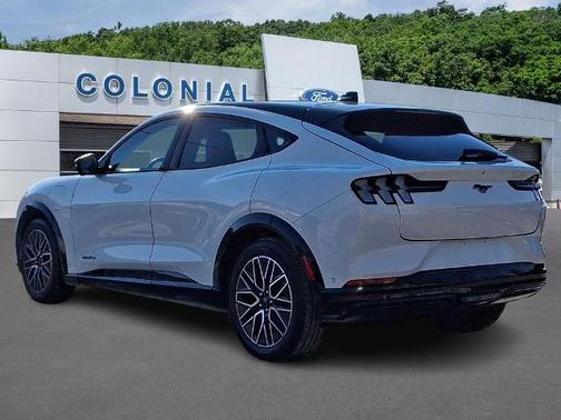 2024 Ford Mustang Mach-E PREMIUM