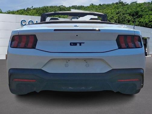 OXFORD WHITE 2025 Ford Mustang GT PREMIUM