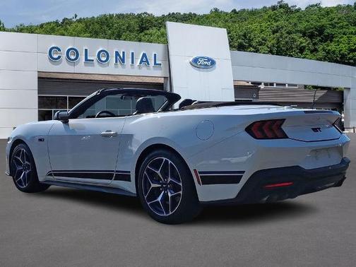 OXFORD WHITE 2025 Ford Mustang GT PREMIUM