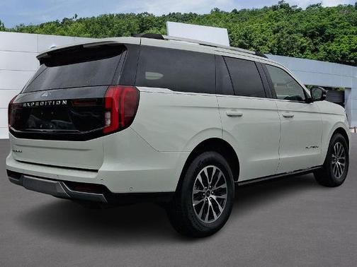 STAR WHITE MET TRI-COAT 2025 Ford Expedition PLATINUM