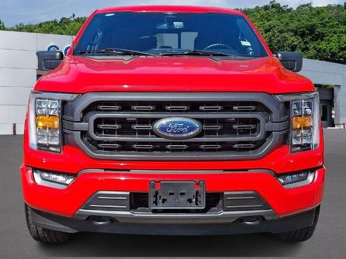 RACE RED 2023 Ford F-150 XLT
