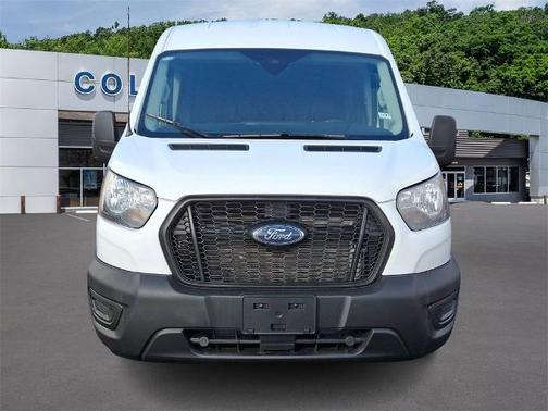 2024 Ford Transit-250 148 WB MEDIUM ROOF CARGO