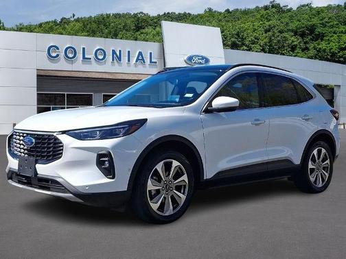 STAR WHITE METALLIC TRI-COA 2024 Ford Escape PLATINUM