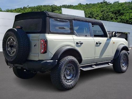 DESERT SAND 2025 Ford Bronco BADLANDS