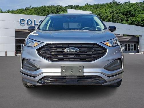 ICONIC SILVER 2022 Ford Edge SE