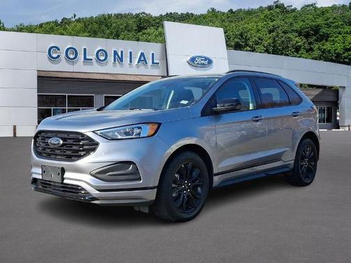 ICONIC SILVER 2022 Ford Edge SE