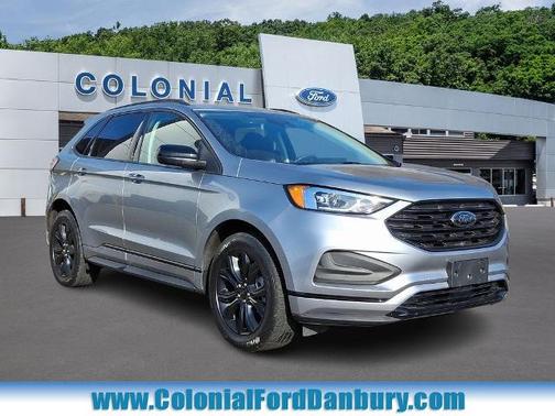 ICONIC SILVER 2022 Ford Edge SE