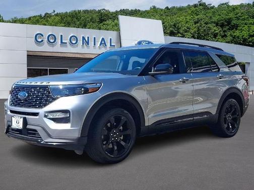 ICONIC SILVER METALLIC 2023 Ford Explorer ST-LINE