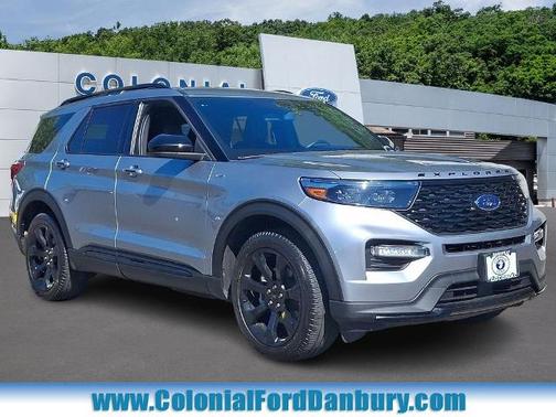 ICONIC SILVER METALLIC 2023 Ford Explorer ST-LINE