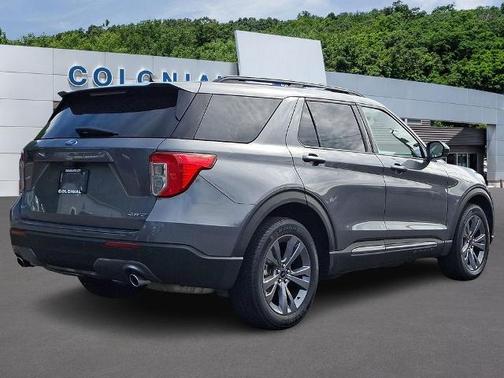 CARBONIZED GRAY METALLIC 2022 Ford Explorer XLT