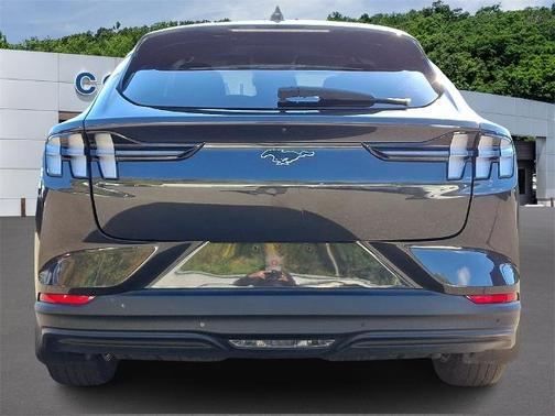 2021 Ford Mustang Mach-E SELECT