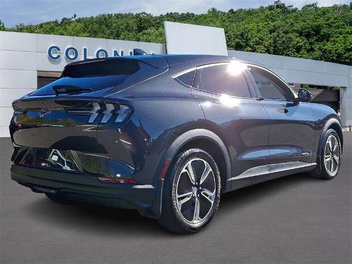 2021 Ford Mustang Mach-E SELECT