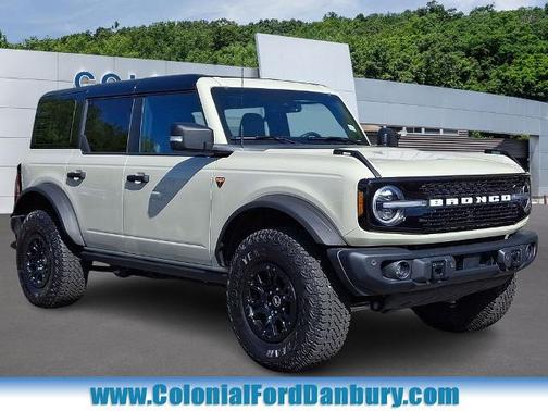 DESERT SAND 2025 Ford Bronco BADLANDS