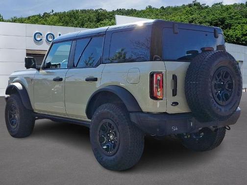 DESERT SAND 2025 Ford Bronco BADLANDS