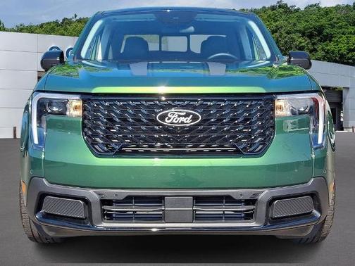 ERUPTION GREEN 2025 Ford Maverick LARIAT