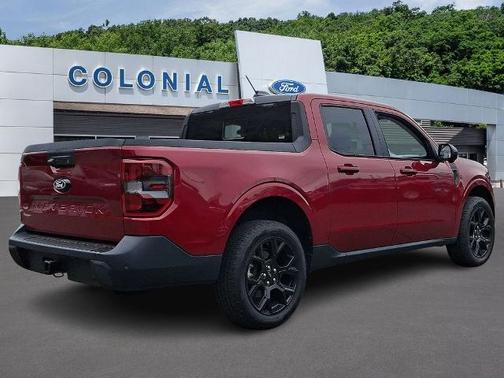 RUBY RED METALLIC TINTED CC 2025 Ford Maverick LARIAT