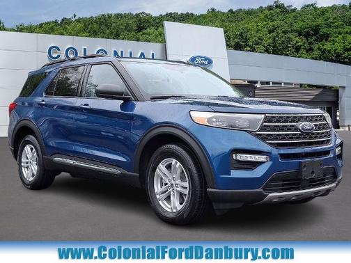 ATLAS BLUE METALLIC 2022 Ford Explorer XLT