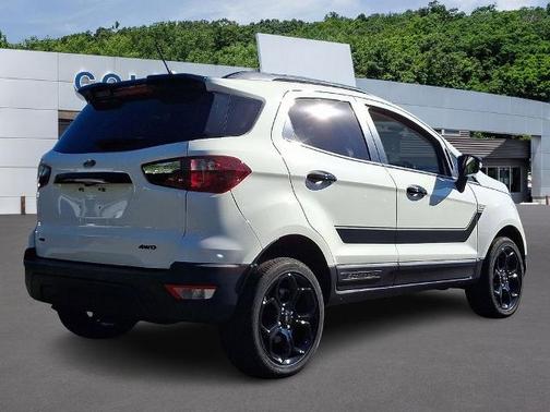 2022 Ford EcoSport SES