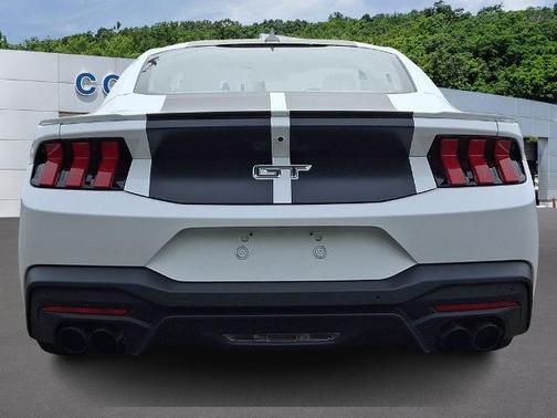 OXFORD WHITE 2024 Ford Mustang GT PREMIUM