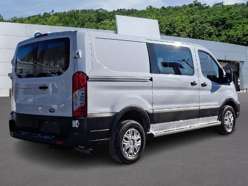 2024 Ford Transit-250 BASE