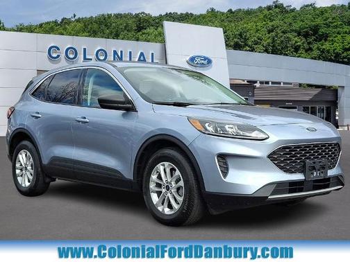 ICED BLUE SILVER METALLIC 2022 Ford Escape SE