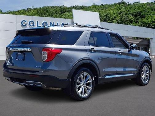 CARBONIZED GRAY METALLIC 2023 Ford Explorer XLT
