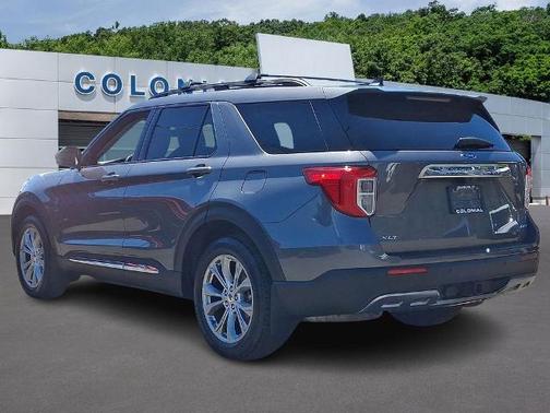 CARBONIZED GRAY METALLIC 2023 Ford Explorer XLT