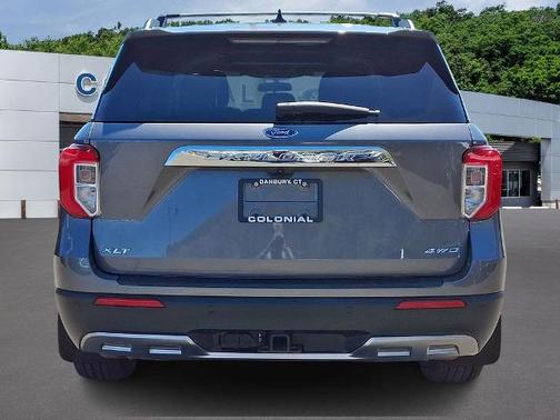 CARBONIZED GRAY METALLIC 2023 Ford Explorer XLT