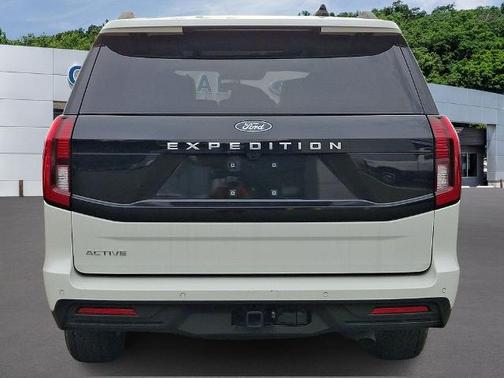 STAR WHITE MET TRI-COAT 2025 Ford Expedition ACTIVE