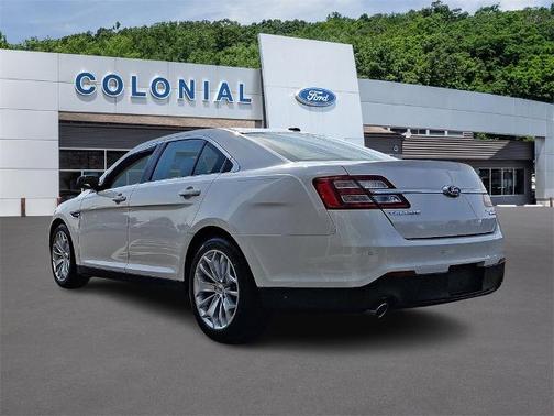 2019 Ford Taurus LIMITED