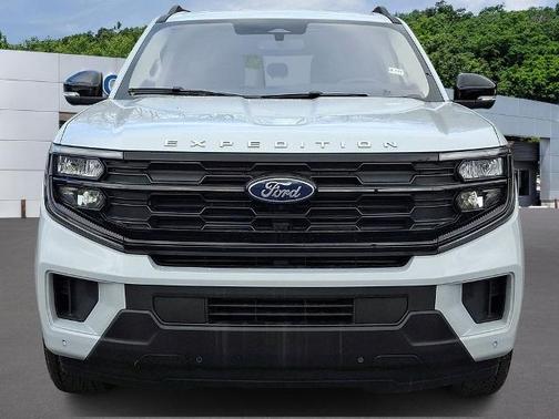 SPACE SILVER METALLIC 2025 Ford Expedition ACTIVE