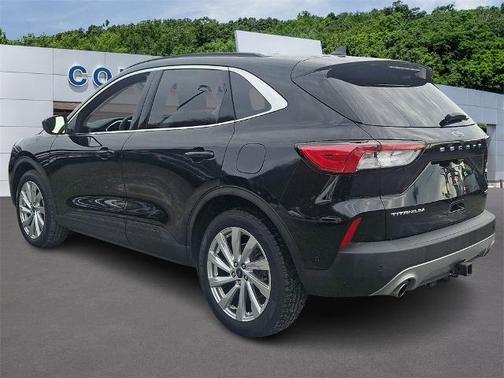 2022 Ford Escape TITANIUM