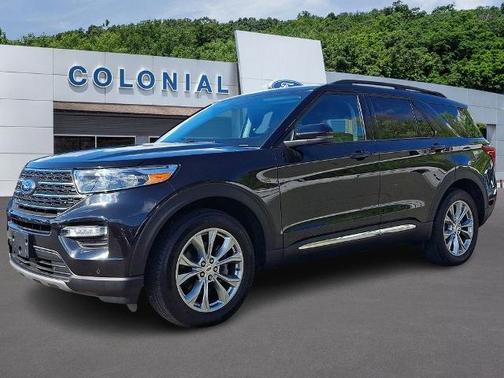 AGATE BLACK METALLIC 2024 Ford Explorer XLT