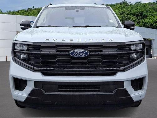 SPACE SILVER METALLIC 2025 Ford Expedition ACTIVE