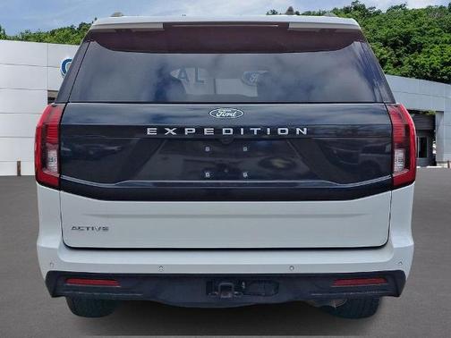 STAR WHITE MET TRI-COAT 2025 Ford Expedition ACTIVE