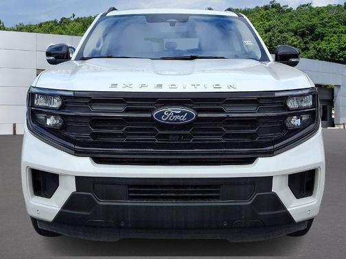 STAR WHITE MET TRI-COAT 2025 Ford Expedition ACTIVE