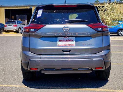 2025 Nissan Rogue SL