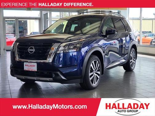 2025 Nissan Pathfinder Platinum 4WD