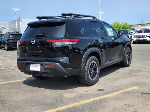 2025 Nissan Pathfinder Rock Creek 4WD