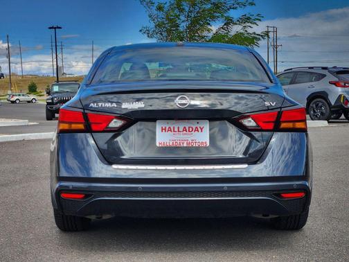 2022 Nissan Altima 2.5 SV