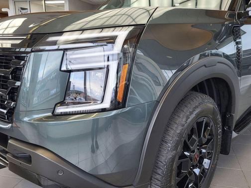 Alpine Metallic 2026 Nissan Armada PRO-4X