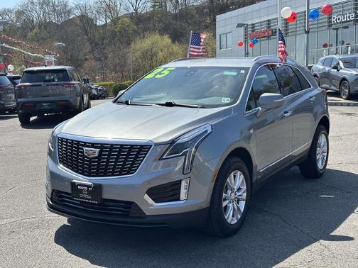 Argent Silver Metallic 2025 Cadillac XT5 Luxury