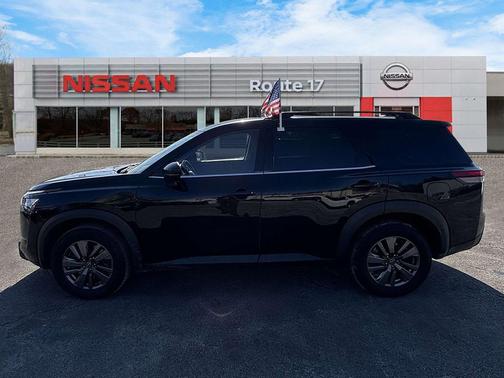 2024 Nissan Pathfinder SV 4WD